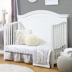 Sorelle Vista Elite 4-In-1 Crib -Kid Furniture 181212VistaEliteArchTopDaybedLifestyleZOOMSPFF 0710a6a4 cec6 4f72 8022 8c5651a46348