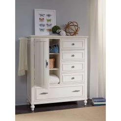 Legacy Classic Kids Lake House Door Chest -Kid Furniture 8971 2400 Open 149f00fd df3e 4935 9de2 9b54afffa9e0